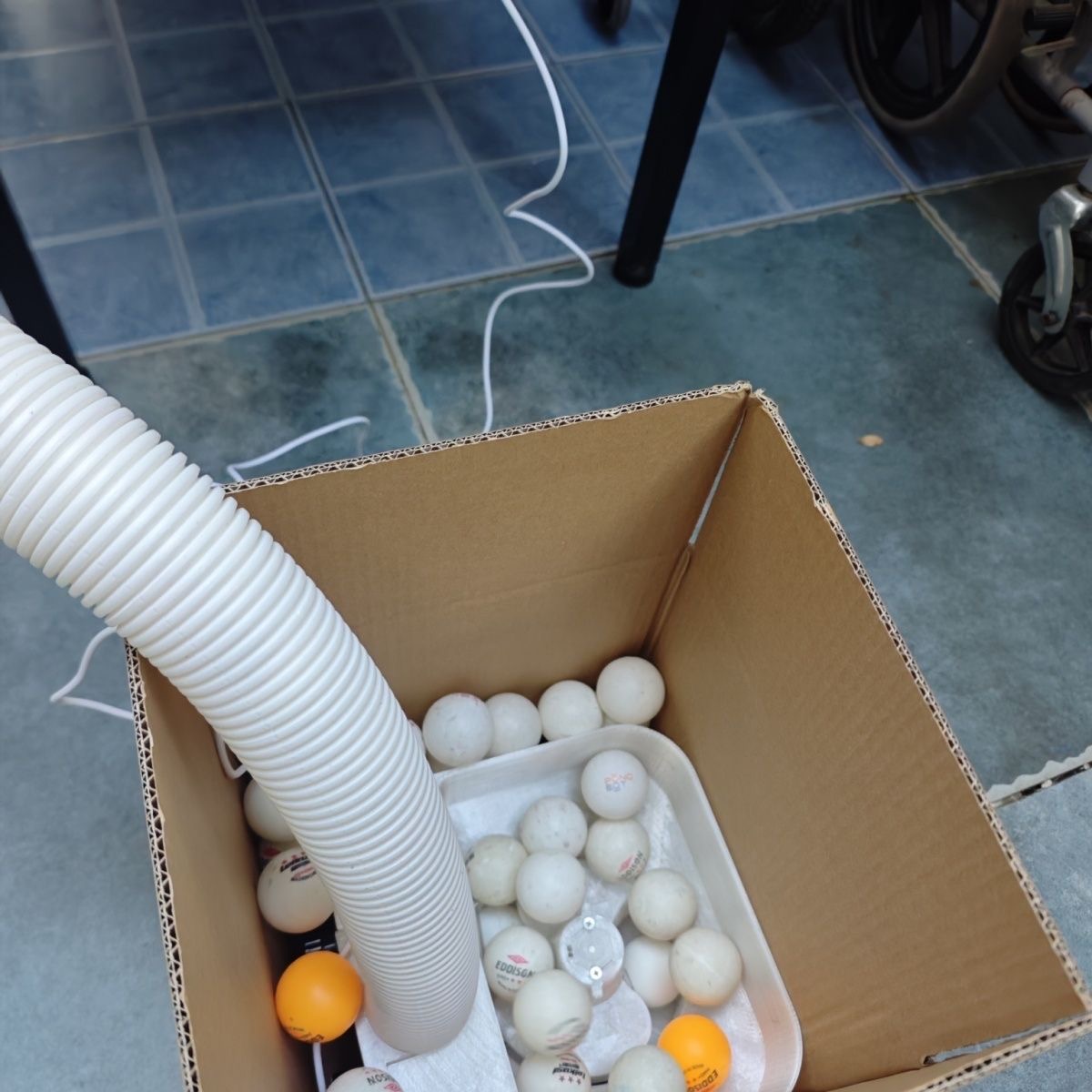 Automatic Table Tennis Loading - đánh giá và giá Table Tennis Touch